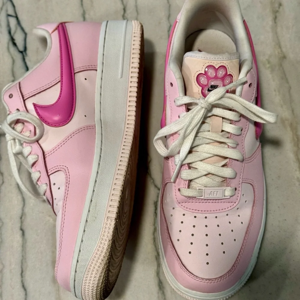 Nike Air Force One ‘07 LX Paw Print - Picture 3 of 4